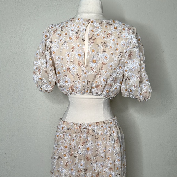 L.I.F.E. Butter Yellow Embroidered Cutout Maxi Dress Sz LRG Cottagecore Daisy - Picture 4 of 6